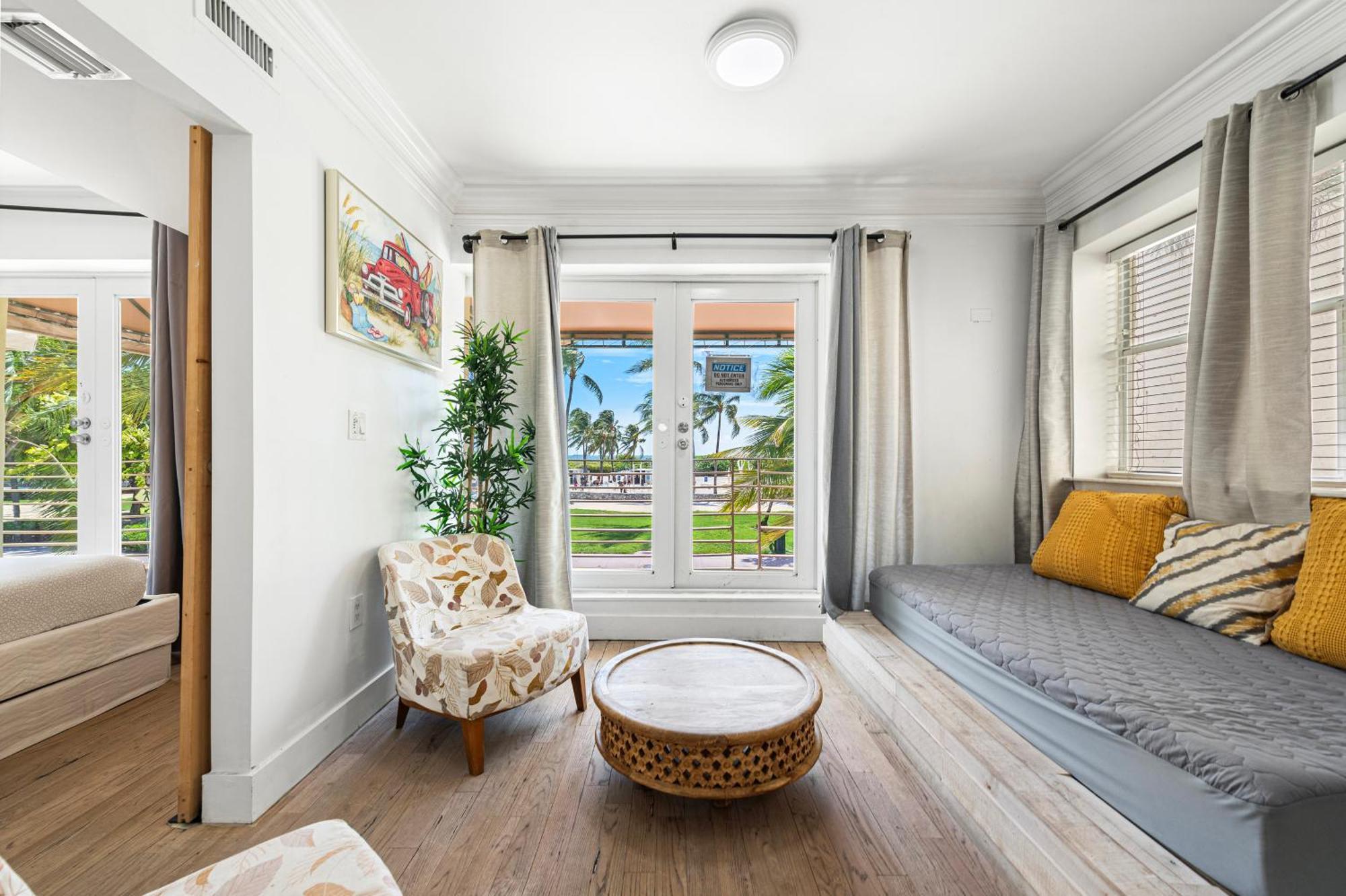 Ocean Drive Apartment Suites In Miami Beach Dış mekan fotoğraf