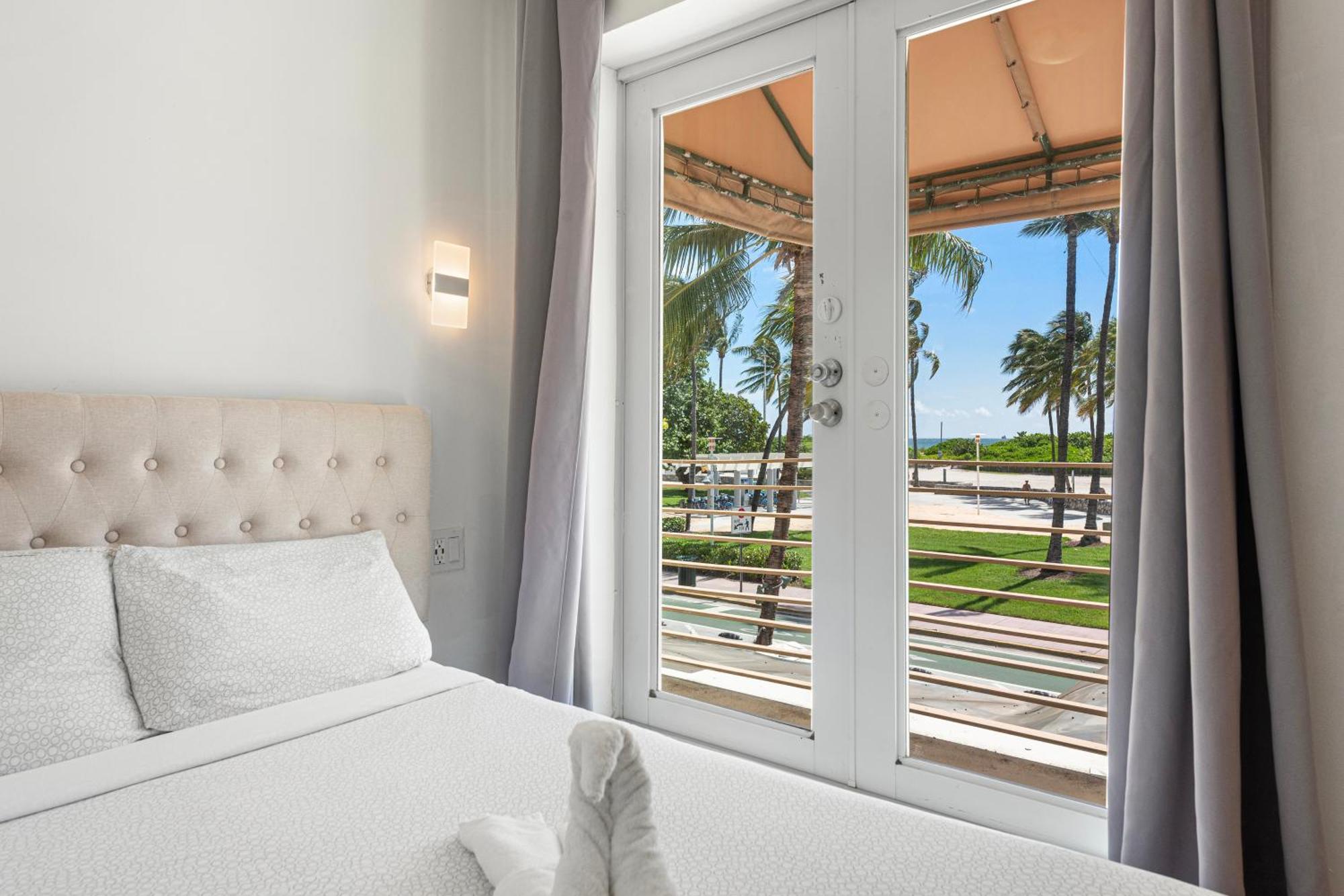 Ocean Drive Apartment Suites In Miami Beach Dış mekan fotoğraf